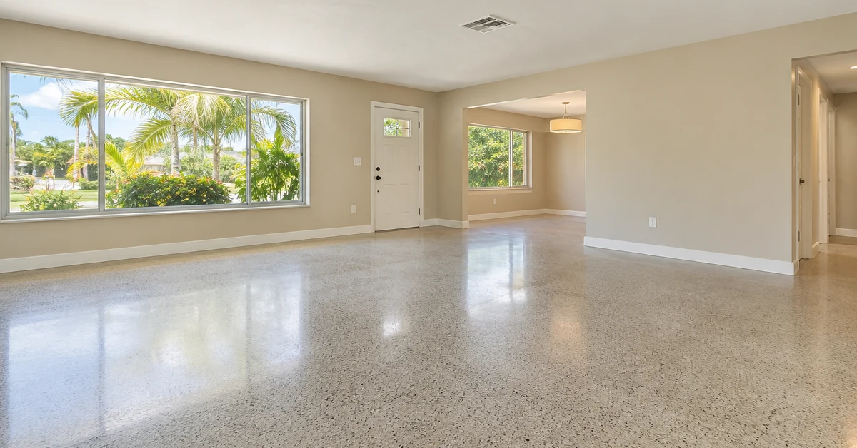 Clean empty St. Petersburg living room after carpet removal
